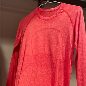 Lululemon Swiftly tech long sleeve size 4